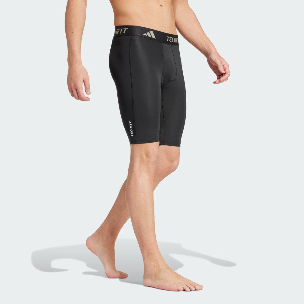 TF BASE SHORT T 7''