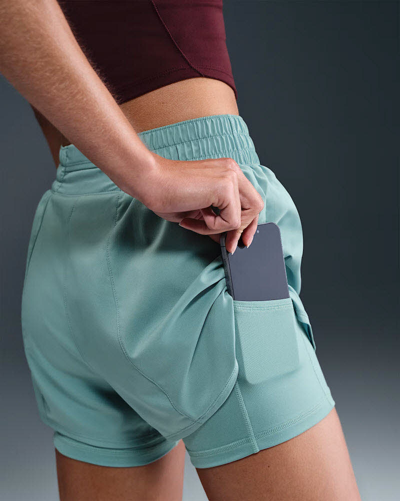 W NK ONE DF HR 3IN 2N1 SHORT