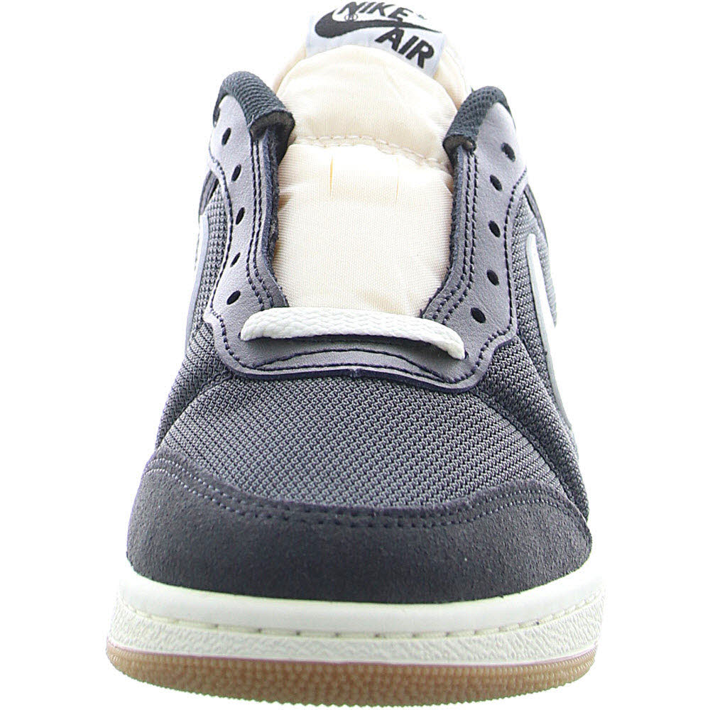 AIR JORDAN SKYLINE LOW