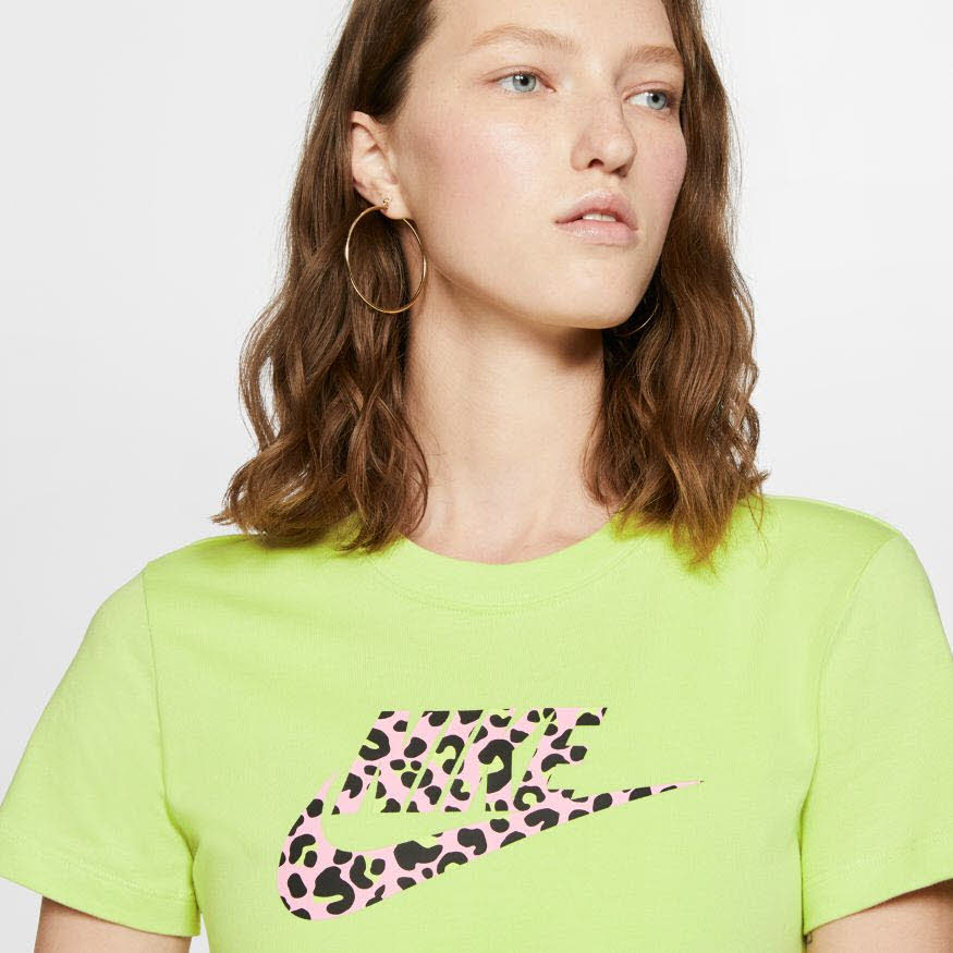 W NSW PRNT PACK SS TEE