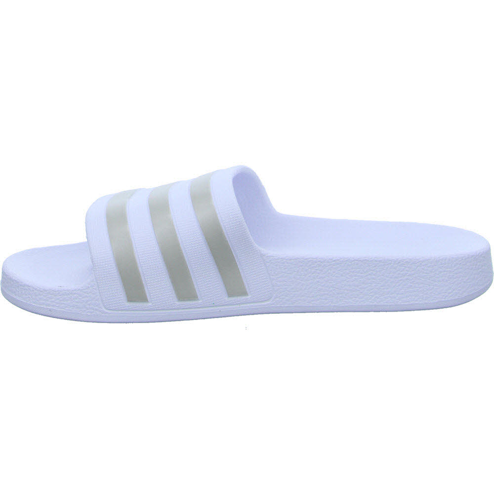 ADILETTE AQUA