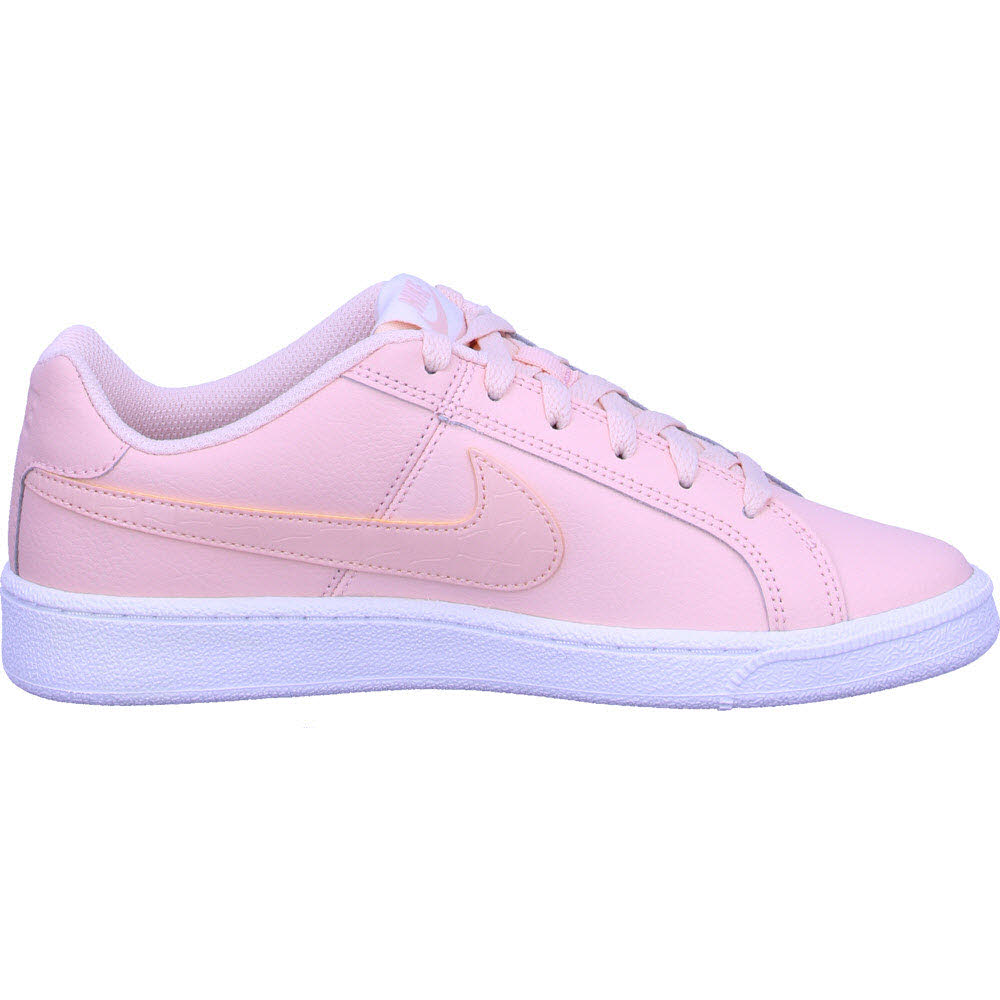 NIKE COURT ROYALE